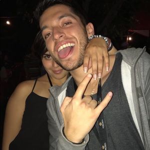 Meet your Posher, Gaston